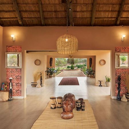 The Nkhosi Livingstone Lodge And Spa Экстерьер фото