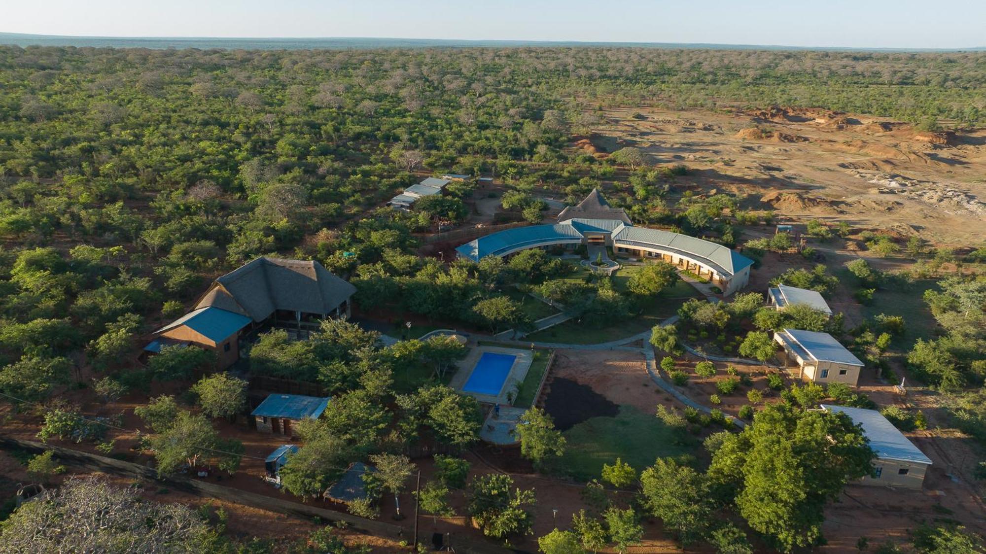 The Nkhosi Livingstone Lodge And Spa Экстерьер фото
