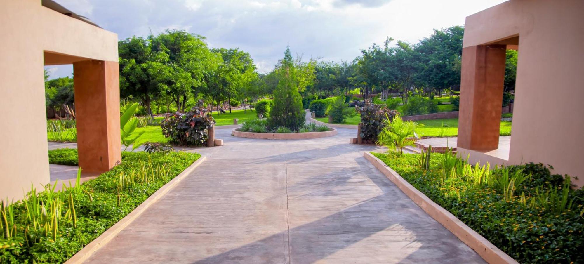 The Nkhosi Livingstone Lodge And Spa Экстерьер фото